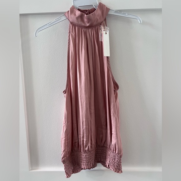 NWT - Satin mock-neck, smocked waist tank - Picture 3 of 4